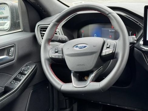 Used 2024 Ford Escape ST-Line w/ Tech Pack #1 FWD image 12