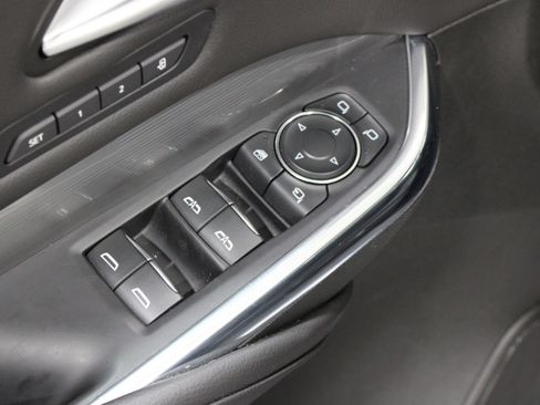 Used 2024 Cadillac XT4 Premium Luxury AWD/4WD image 7