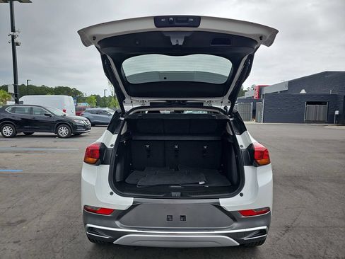 Used 2023 Buick Encore GX Essence w/ Experience Buick Package FWD image 17
