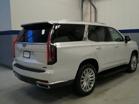Certified 2022 Cadillac Escalade Luxury image 8