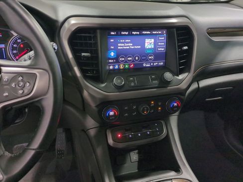 Used 2023 GMC Acadia AT4 image 33