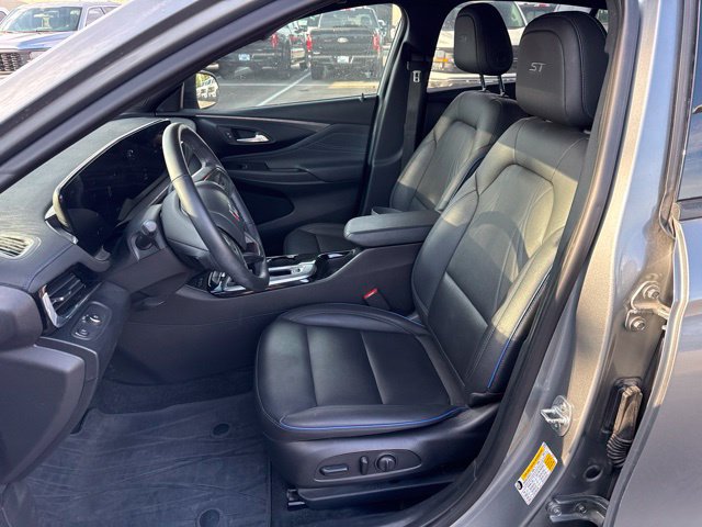 Used 2024 Buick Envista Sport Touring w/ Convenience I Package FWD image 10