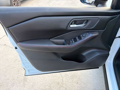 Used 2026 Nissan Rogue SV AWD/4WD image 18