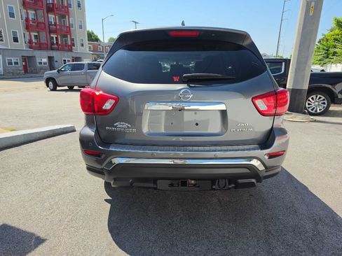 Used 2020 Nissan Pathfinder Platinum AWD/4WD image 7