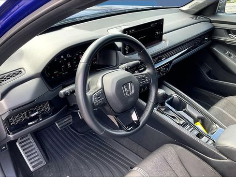 Used 2023 Honda Accord Sport image 17