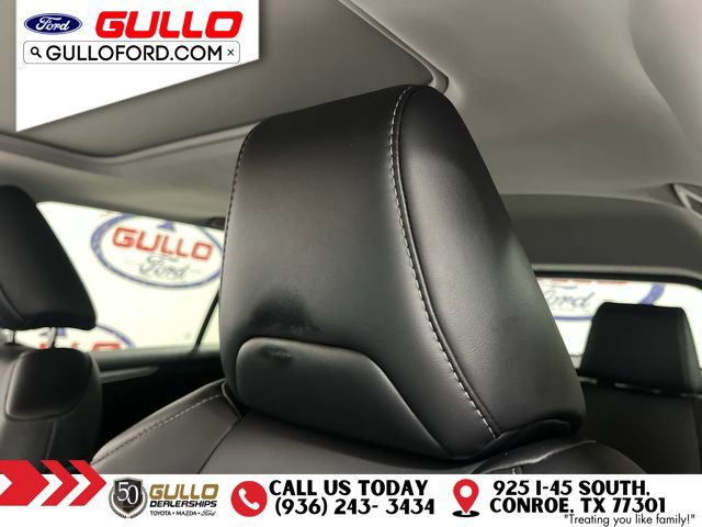 Used 2021 Toyota RAV4 XLE Premium FWD image 17