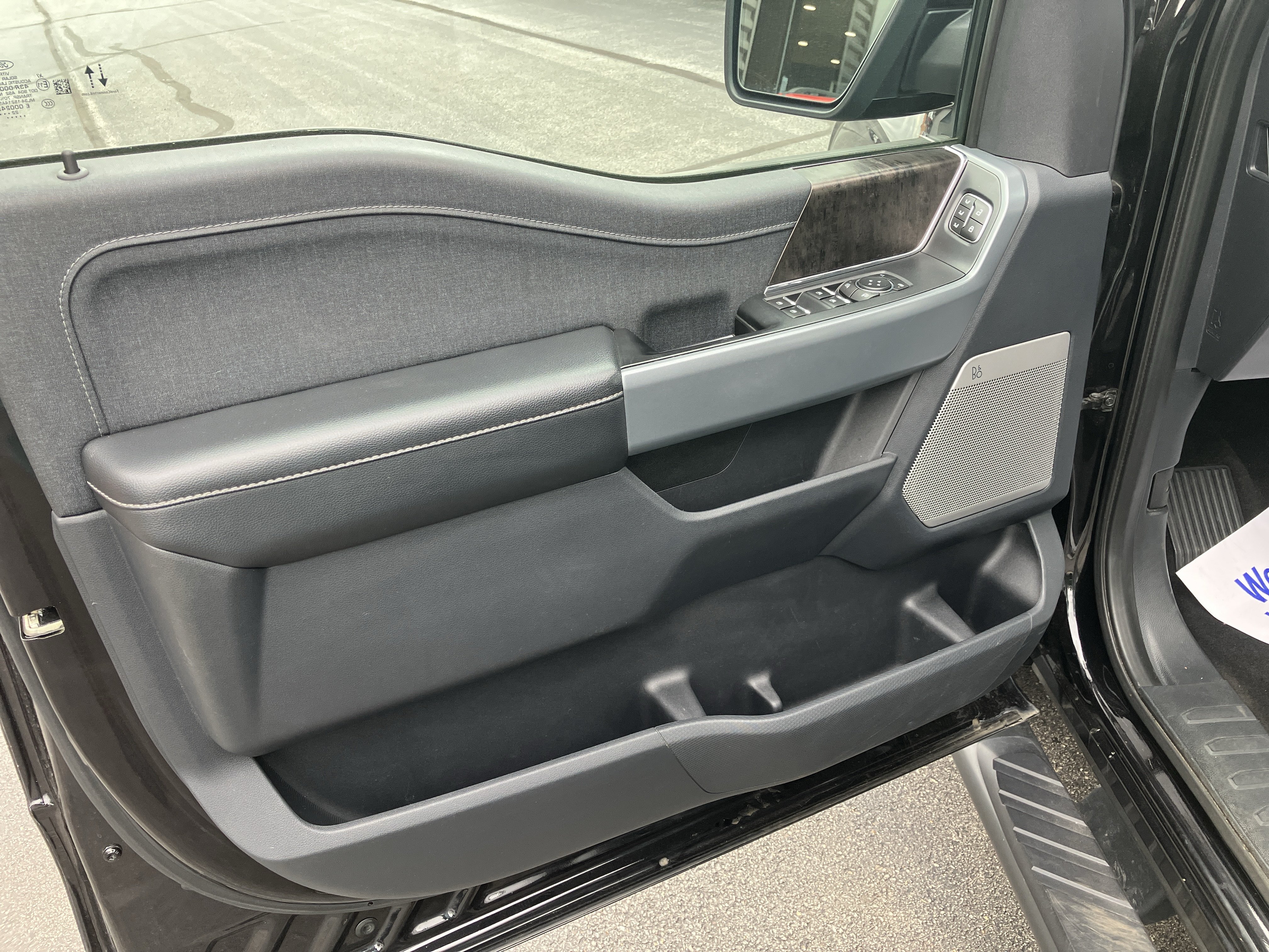 Used 2022 Ford F150 Lariat AWD/4WD image 14