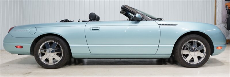 Used 2002 Ford Thunderbird RWD image 2