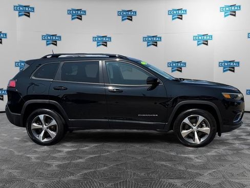 Used 2022 Jeep Cherokee Limited AWD/4WD image 7