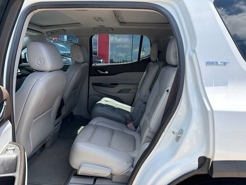 Used 2019 GMC Acadia SLT FWD image 16