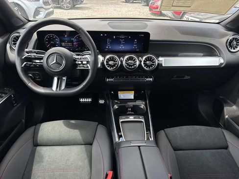 New 2026 Mercedes-Benz GLB 250 image 7