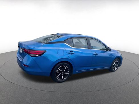 Used 2025 Nissan Sentra SV image 14