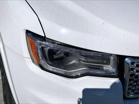 Used 2020 Jeep Grand Cherokee Overland AWD/4WD image 26
