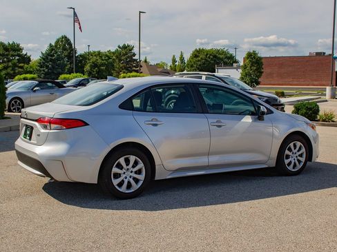 Used 2021 Toyota Corolla LE FWD image 10
