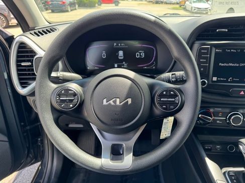 Used 2024 Kia Soul LX w/ Option Group 015 FWD image 26