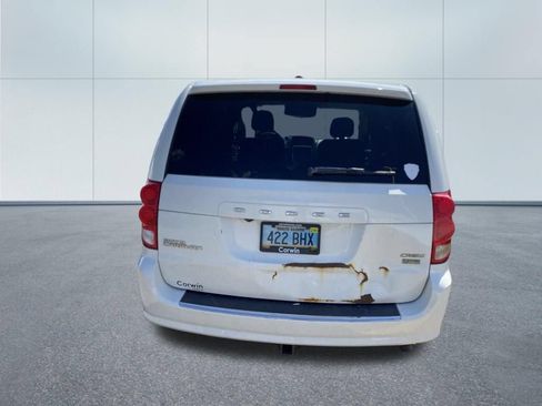 Used 2012 Dodge Grand Caravan Crew w/ Entertainment Group 1 FWD image 6