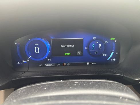 Used 2020 Ford Escape Titanium w/ Titanium Premium Package 2.0 FWD image 11