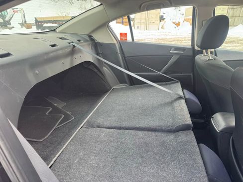 Used 2012 MAZDA MAZDA3 i Sport image 21