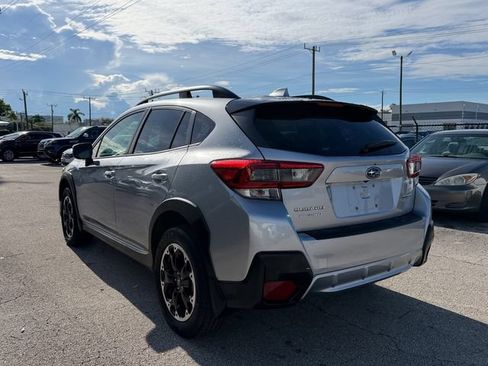 Certified 2021 Subaru Crosstrek 2.0i Premium w/ Moonroof Package AWD/4WD image 5