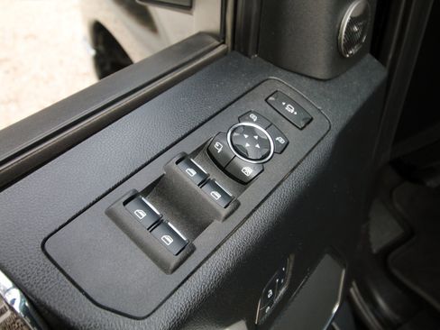 Used 2017 Ford F350 Lariat w/ Lariat Ultimate Package image 21