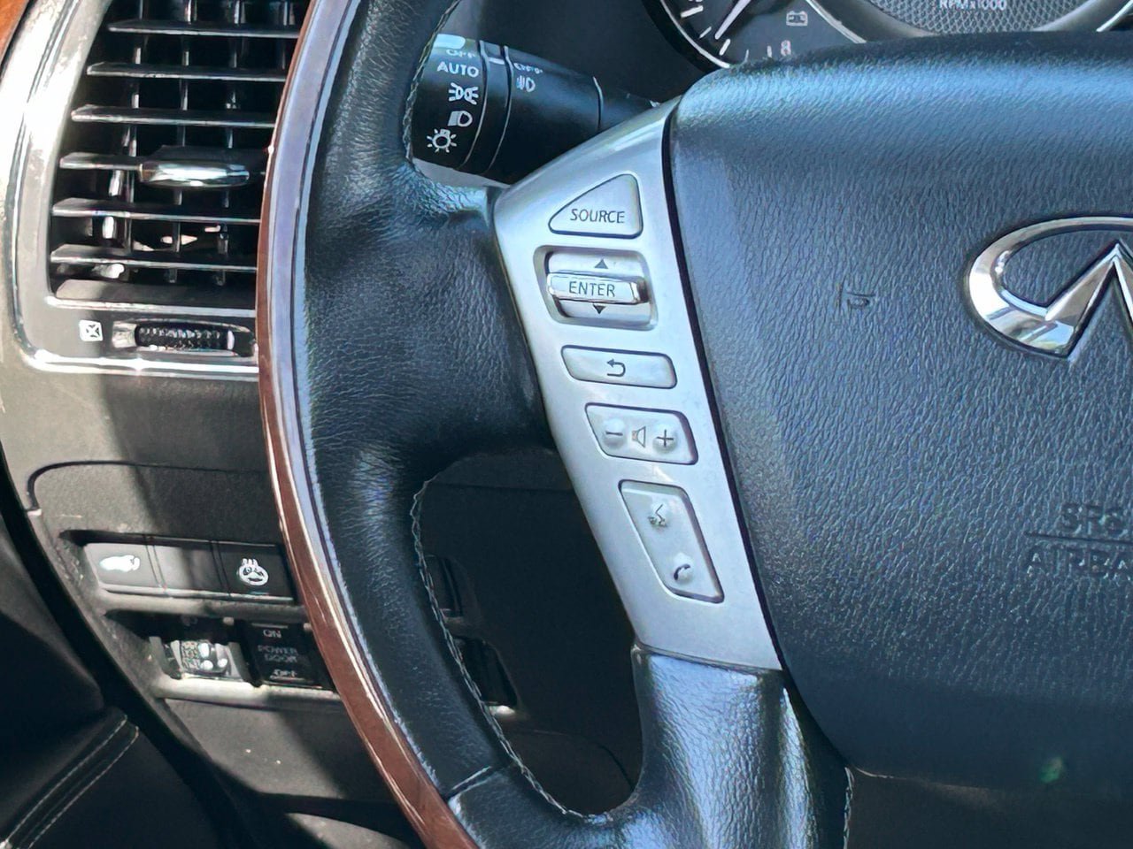 Used 2019 INFINITI QX80 Luxe w/ Cargo Package RWD image 22