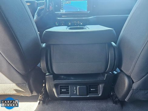 Used 2024 Chevrolet Silverado 2500 LT AWD/4WD image 35