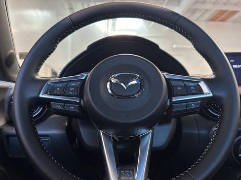New 2025 MAZDA MX-5 Miata Club image 25