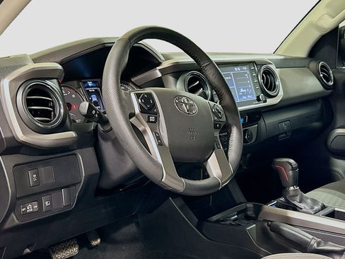 Used 2023 Toyota Tacoma SR5 RWD image 7