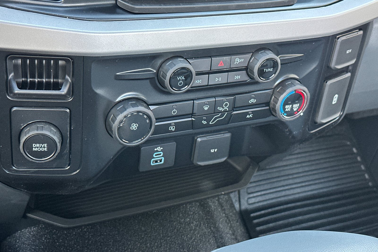 New 2026 Ford F350 XL RWD image 18