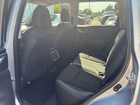 Used 2019 Subaru Forester Premium image 27