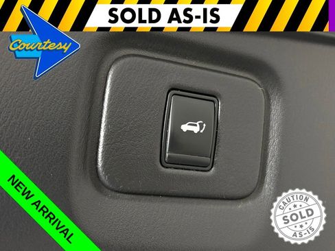 Used 2016 Nissan Pathfinder Platinum w/ Cargo Package FWD image 40
