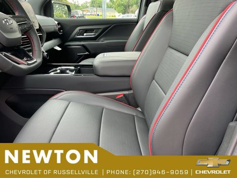 New 2024 Chevrolet Silverado EV RST AWD/4WD image 17