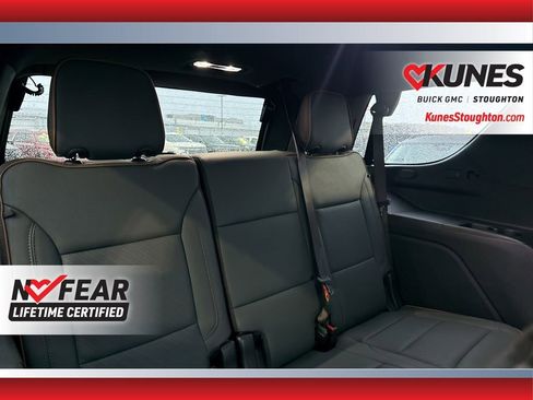Used 2025 GMC Yukon AT4 image 49