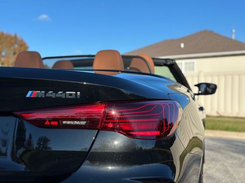 Used 2025 BMW 440i xDrive Convertible w/ Premium Package image 14