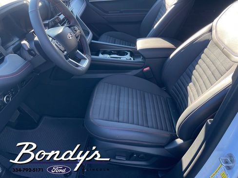 New 2026 Ford Explorer ST-Line w/ ST-Line Street Pack image 7