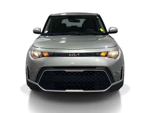 Used 2025 Kia Soul LX w/ LX Technology Package FWD image 6