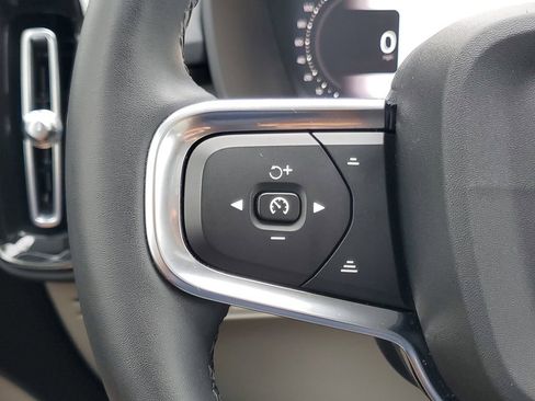 Certified 2023 Volvo XC40 B5 Plus w/ Driver Assist Package AWD/4WD image 23