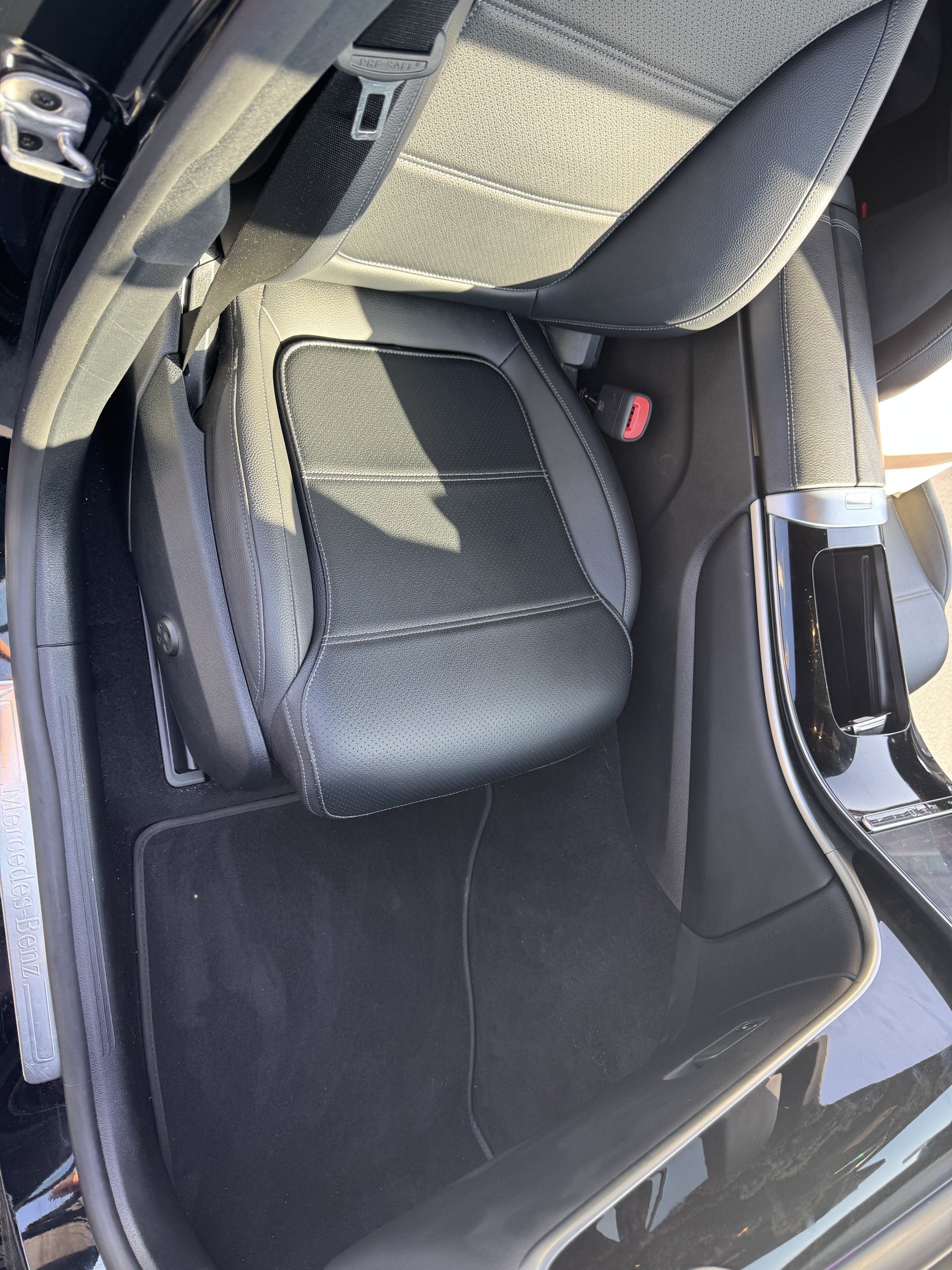 Certified 2024 Mercedes-Benz GLC 300 4MATIC image 35