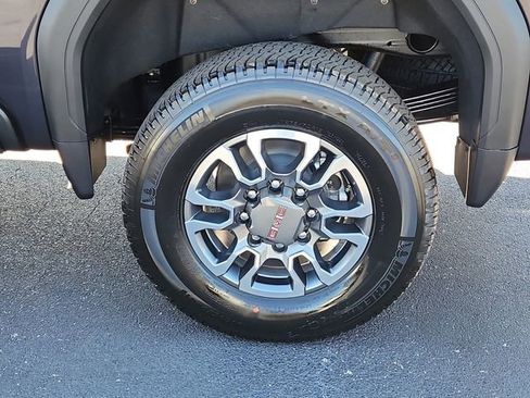 New 2026 GMC Sierra 2500 SLT image 7