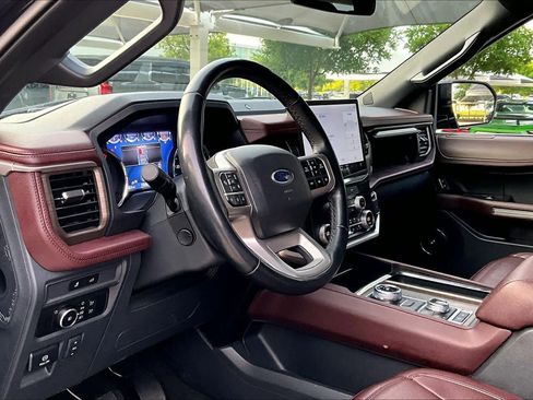 Used 2024 Ford Expedition Max Limited AWD/4WD image 17