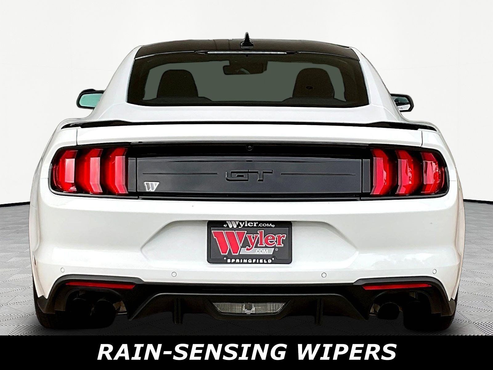 Used 2021 Ford Mustang GT Premium w/ Black Accent Package RWD image 5