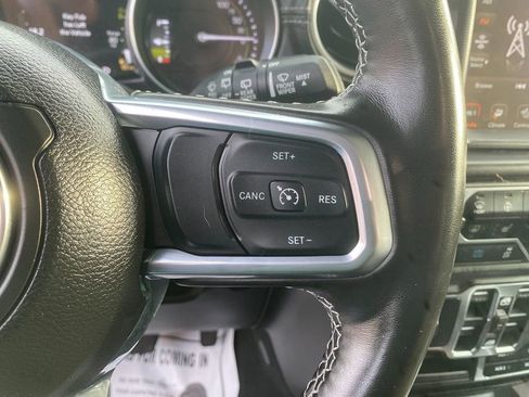 Used 2023 Jeep Wrangler Sahara w/ Cold Weather Group image 17