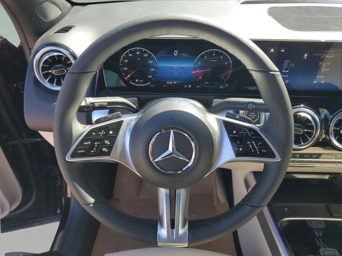 Used 2026 Mercedes-Benz GLB 250 image 26