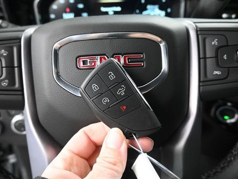 New 2026 GMC Sierra 1500 SLE w/ Preferred Package image 35