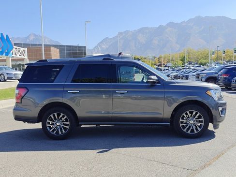 Used 2021 Ford Expedition Limited image 8