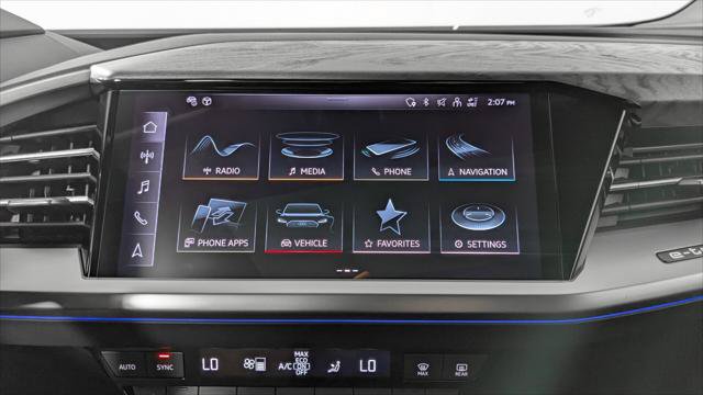 Used 2023 Audi Q4 e-tron Premium Plus w/ Premium Plus AWD/4WD image 26