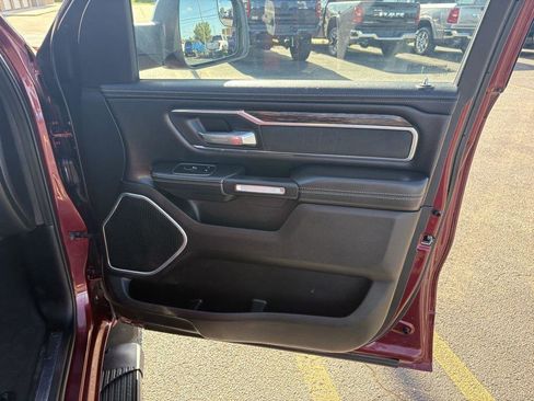 Used 2019 RAM 1500 Laramie image 17