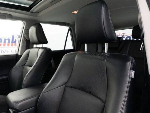 Used 2024 Toyota 4Runner Limited RWD image 17