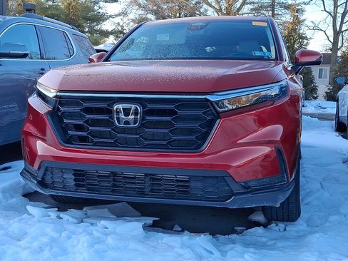 Used 2025 Honda CR-V LX image 4