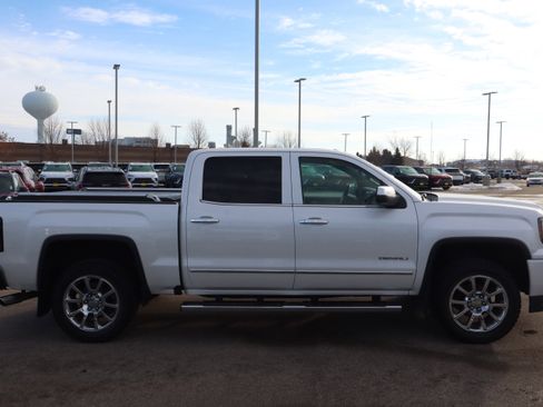Used 2017 GMC Sierra 1500 Denali image 8
